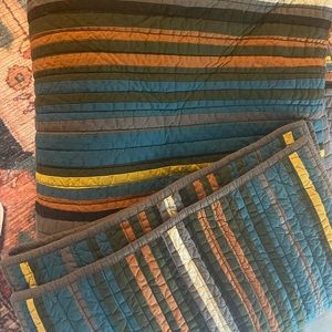 Pendleton Queen size comforter and 2 coverlets